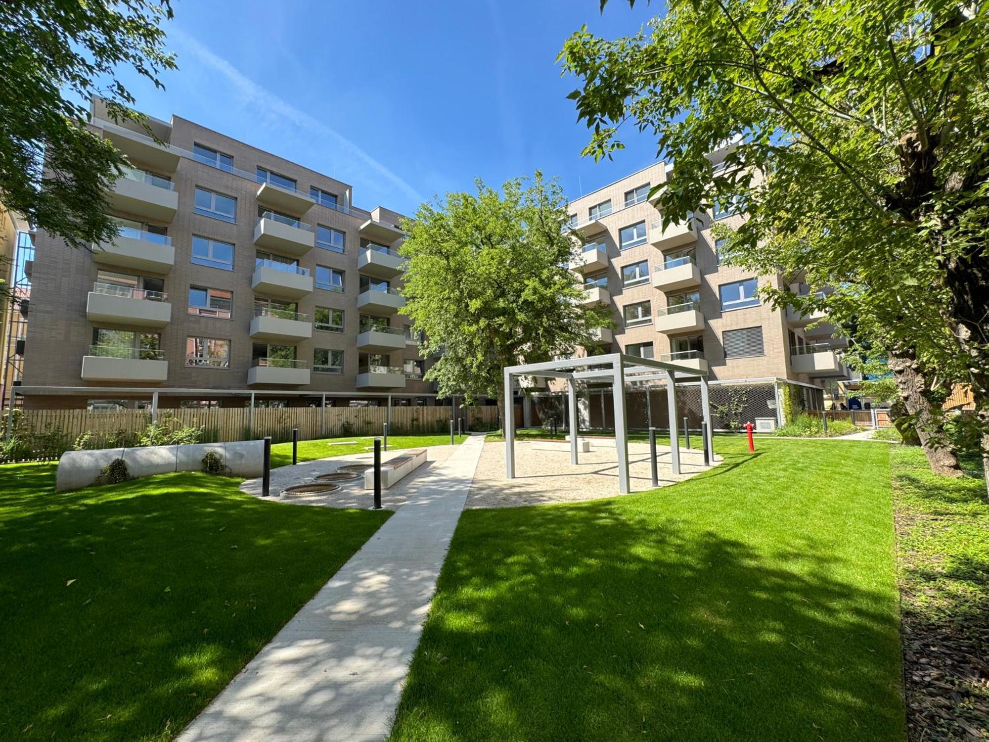 Aurora Apartments Братислава Экстерьер фото